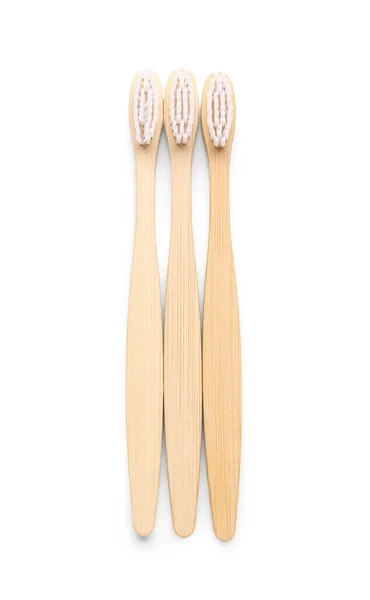 Spazzolini Bambù Sfondo Bianco — Foto Stock