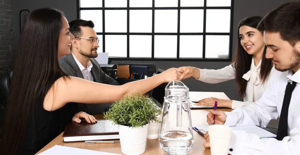 Human Resources Manager Shaking Hands Applicant Successful Job Interview — Stock Photo, Image