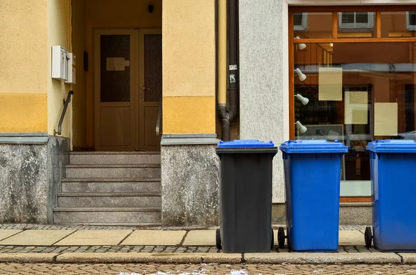 View City Street Garbage Containers — Stock Photo, Image