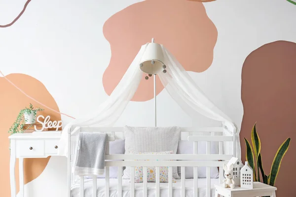 Interior Stylish Bedroom Baby Crib Lamp Table — Stock Photo, Image
