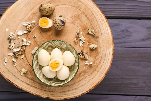 Board Bowl Boiled Quail Eggs Shells Blue Wooden Background — Stock Photo, Image