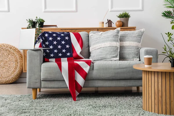 Sofa Usa Flag Laptop Interior Living Room — Stock Photo, Image