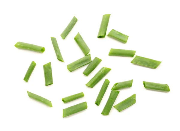 Scheiben Frischer Grüner Zwiebeln Auf Weißem Hintergrund — Stockfoto