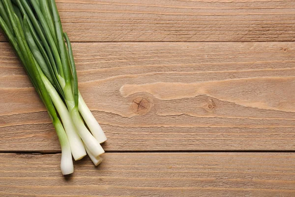 Fresh Green Onion Wooden Background — Stock Photo, Image