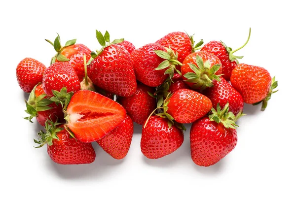 Viele Frische Erdbeeren Auf Weißem Hintergrund — Stockfoto
