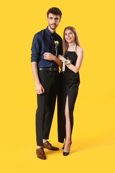 Beautiful Prom Couple Yellow Background — Stock Photo, Image