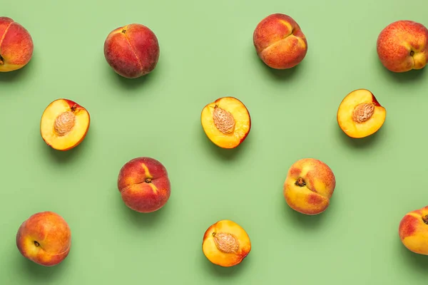 Many Sweet Peaches Green Background — Stock Photo, Image