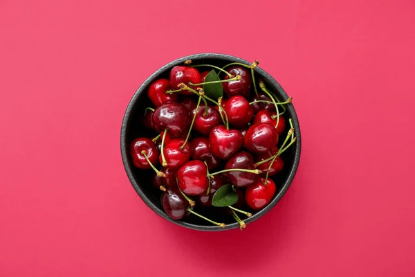 Bowl Sweet Cherries Red Background — Stock Photo, Image