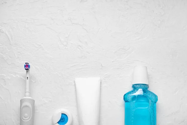 Set Für Mundhygiene Auf Texturiertem Weißem Hintergrund — Stockfoto