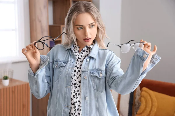 Young Woman Stylish Eyeglasses Home — Stock Photo, Image