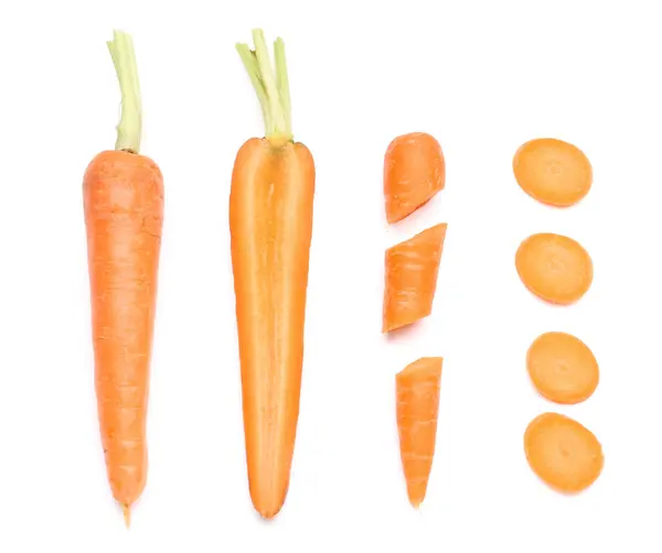 新鲜胡萝卜和白底片 — 图库照片