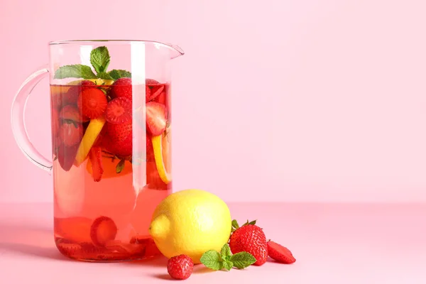 Jug Infused Water Strawberry Lemon Pink Background — Stock Photo, Image