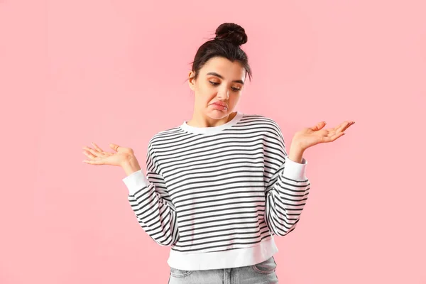 Confused Young Woman Pink Background — Stock Photo, Image