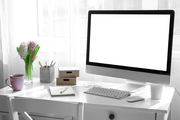 Comfortable Workplace Modern Beautiful Hyacinth Flowers Window — Stock Photo, Image