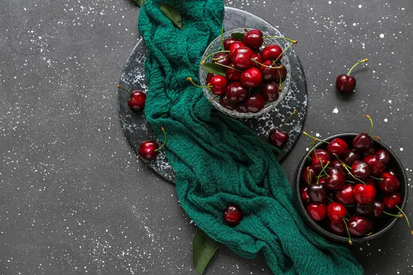 Bowls Sweet Cherries Black Background — Stock Photo, Image