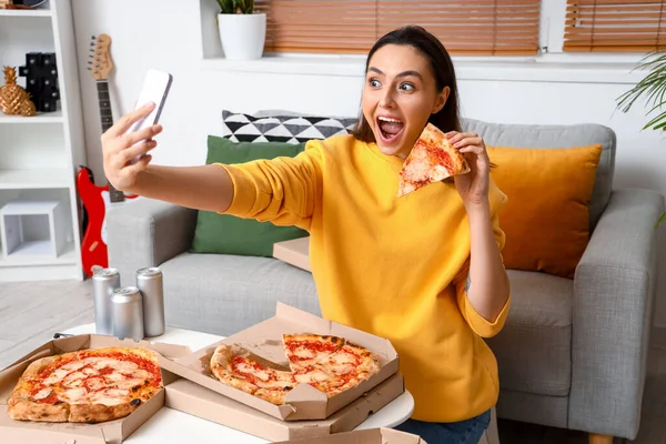 Beautiful Woman Tasty Pizza Taking Selfie Home — Stock Photo, Image