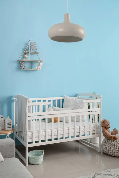 Дитяче Ліжечко Інтер Єрі Стильної Спальні — стокове фото