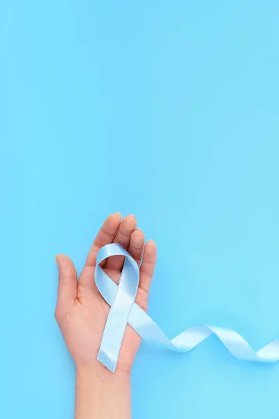Woman Awareness Ribbon Blue Background Diabetes Concept — Stock Photo, Image