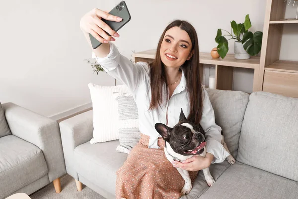Young Woman Her French Bulldog Taking Selfie Home — Stock Photo, Image