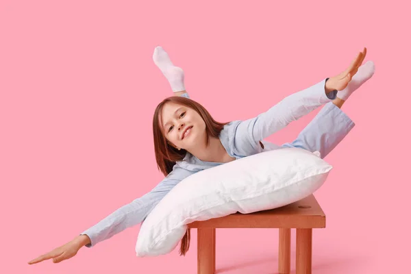 Little Girl Pillow Lying Bench Pink Background — Stock Photo, Image