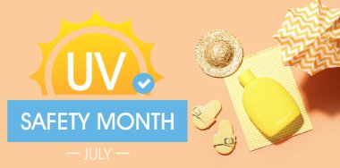 Turuncu arka planda güneş kremi ve plaj aksesuarları. Ultraviyole Güvenlik Ayı Afişi