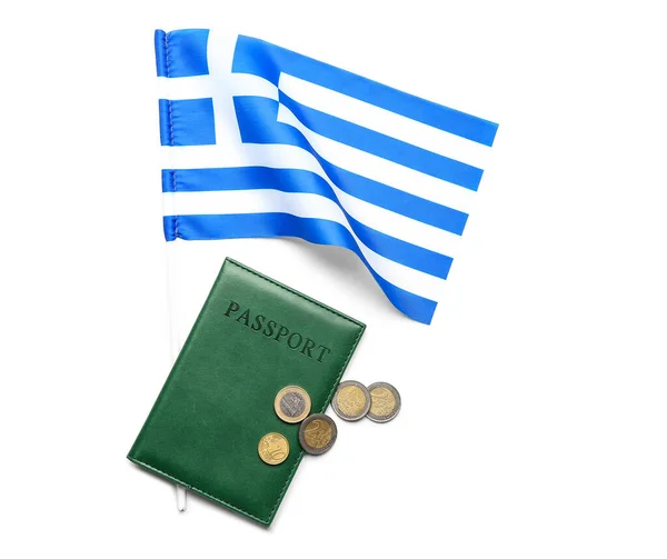 Σημαία Της Ελλάδας Διαβατήριο Και Κέρματα Ευρώ Λευκό Φόντο — Φωτογραφία Αρχείου