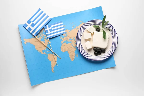 Drapeaux Grèce Carte Monde Assiette Avec Fromage Feta Isolé Sur — Photo