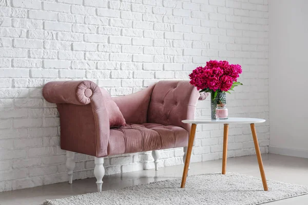 Vase Red Peonies Candle Coffee Table Couch White Brick Wall — Stock Photo, Image