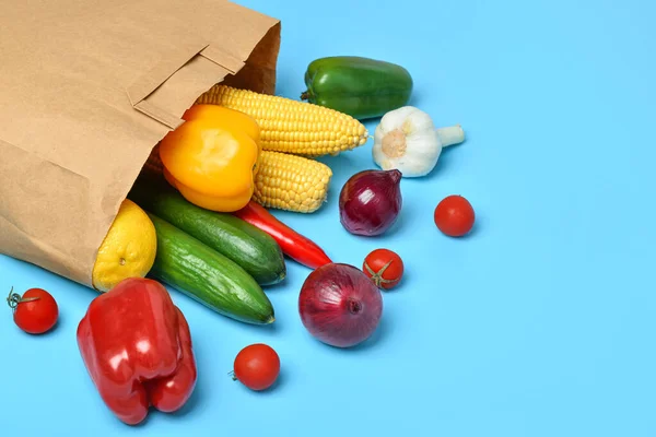 Paper Bag Fresh Vegetables Blue Background — Stock Photo, Image