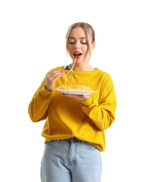 Mujer Joven Comiendo Pasta Sabrosa Sobre Fondo Blanco — Foto de Stock