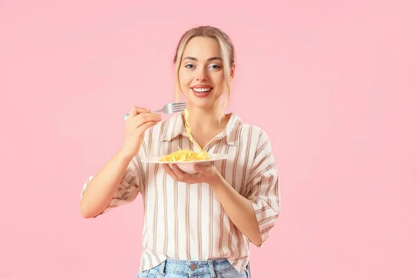 Young Woman Tasty Pasta Pink Background — Stock Photo, Image