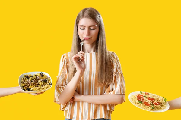 Young Woman Female Hands Tasty Pasta Yellow Background — Stock Photo, Image