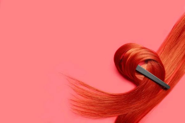 Ginger Hair Strand Clip Red Background — Stock Photo, Image