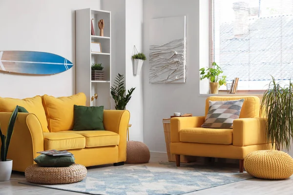Interior Light Living Room Surfboard Yellow Sofa Armchair — Stock Photo, Image