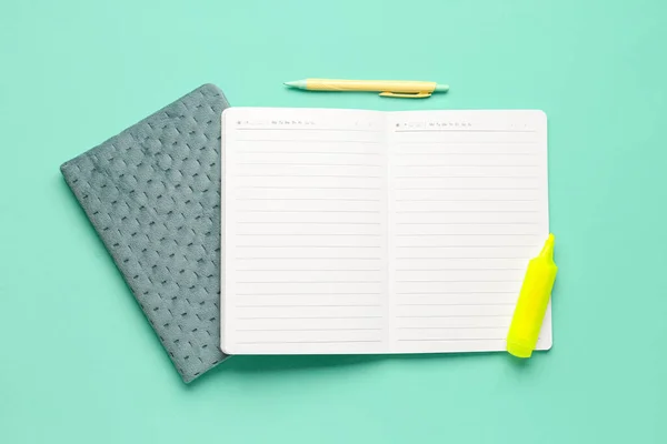 Notebooks Pen Marker Color Background — Stock Photo, Image