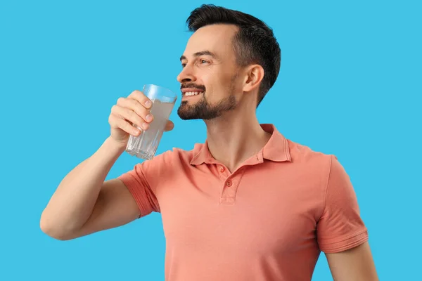 Young Man Drinking Water Dissolved Tablet Blue Background — Stock Photo, Image