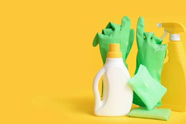 Different Cleaning Supplies Yellow Background — Stock Photo, Image