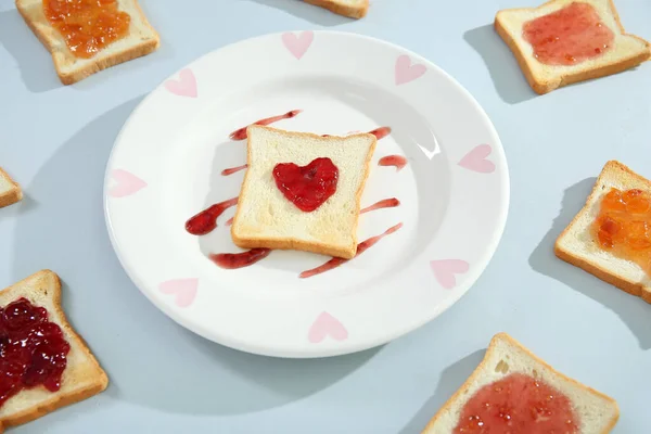 Composición Con Deliciosos Sándwiches Dulces Sobre Fondo Claro Primer Plano —  Fotos de Stock