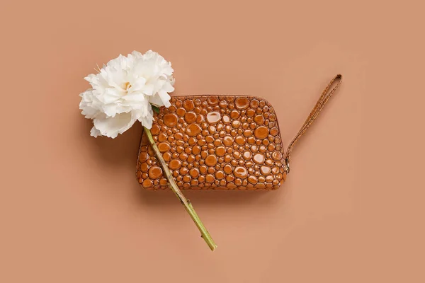 Stylish Cosmetic Bag Beautiful Peony Flower Color Background — Stock Photo, Image