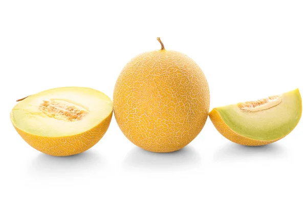 Söt Melon Med Bitar Vit Bakgrund — Stockfoto