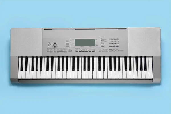Modern Synthesizer Keyboard Blue Background — Stock Photo, Image