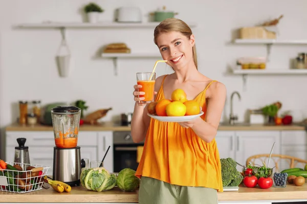 Young Woman Glass Healthy Smoothie Fruits Kitchen — Stock Photo, Image