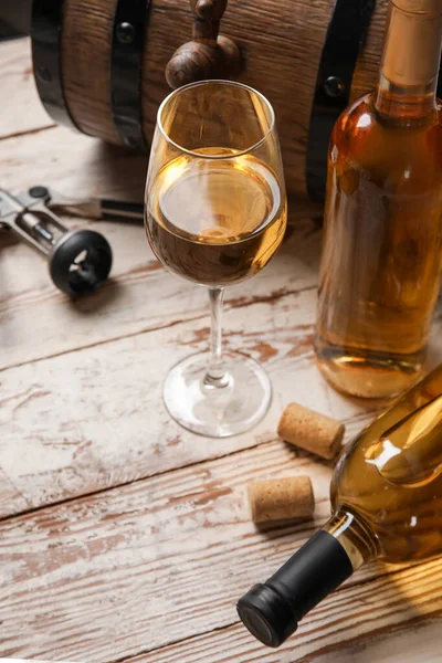 Oak Barrel Bottles Glass Exquisite Wine Light Wooden Background — Stock Photo, Image