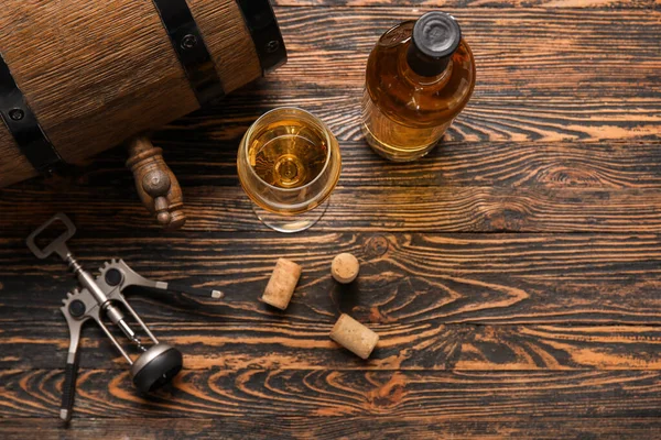 Oak Barrel Bottle Glass Exquisite Wine Wooden Background — Stock Photo, Image