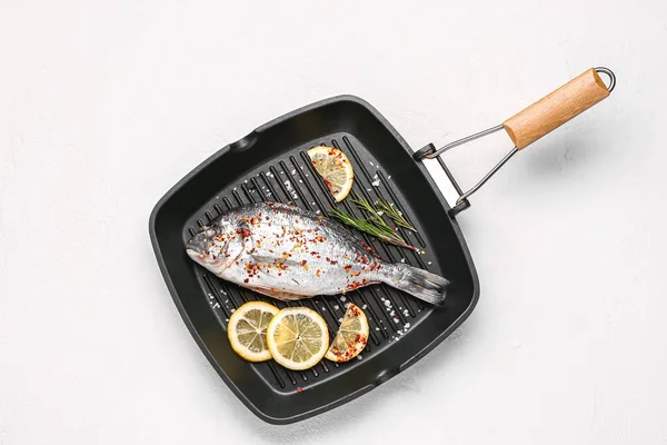 Fish Frying Pan Stock Photos - 48,819 Images