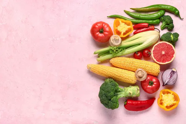 Fresh Ripe Vegetables Pink Background — Stock Photo, Image