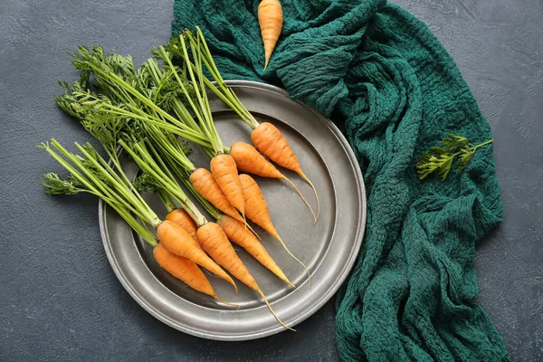 Plate Fresh Carrots Black Background — Stock Photo, Image