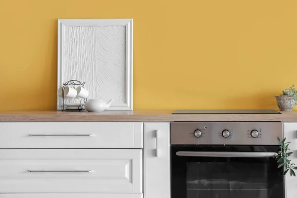 Electric Oven Houseplants Interior Modern Kitchen — Stock Photo, Image