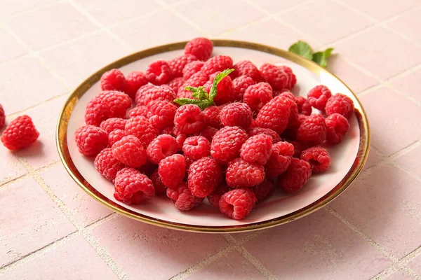 Plate Fresh Raspberries Mint Pink Tile Background — Stock Photo, Image