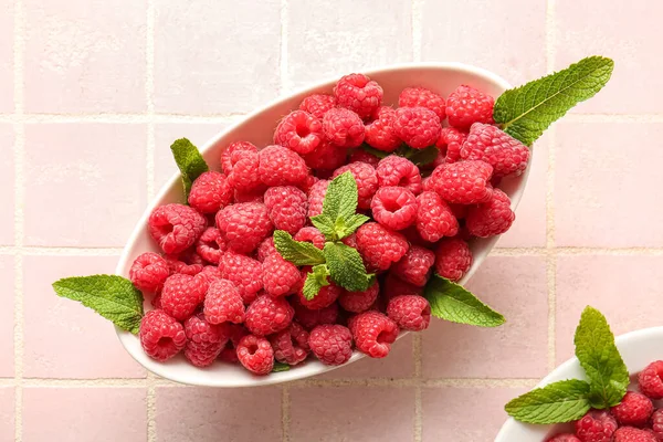Bowl Fresh Raspberries Mint Pink Tile Background — Stock Photo, Image